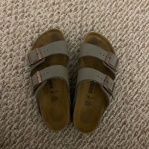 Birkenstocks, barely worn, in great condition